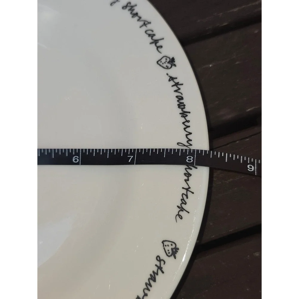 Set of 4 Pottery Barn Dessert Plates!‎